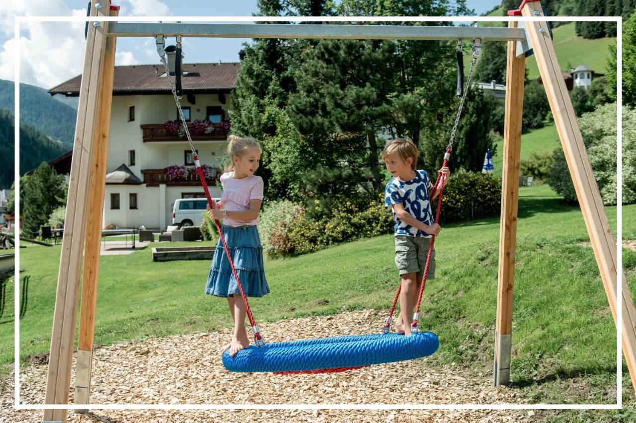 Tyrol Mountain Aparts - Urlaubsresort Hafele ซังคท์ยาคอบ อิน เดเฟอเรกเกิน ภายนอก รูปภาพ